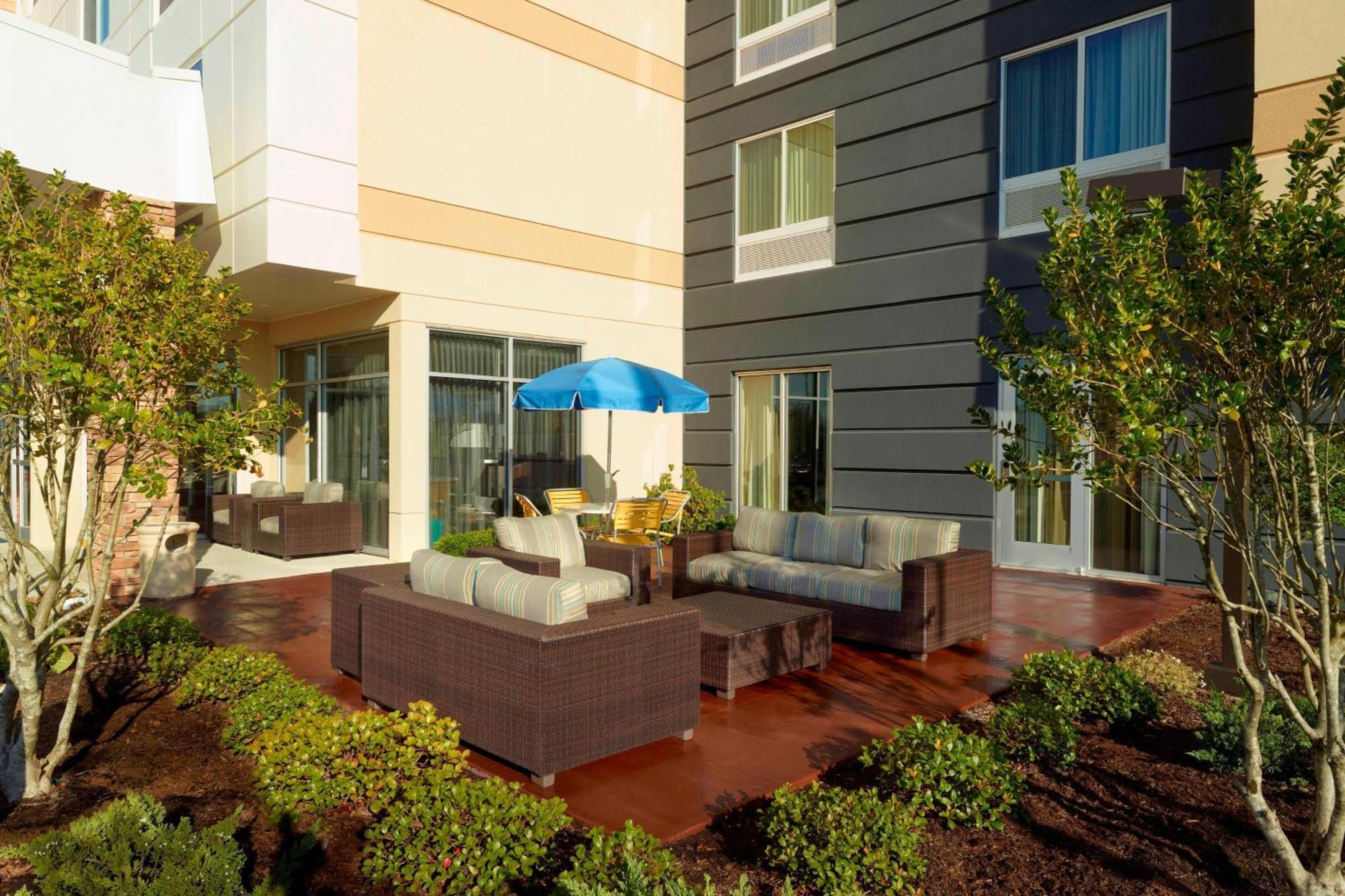 Fairfield Inn & Suites By Marriott Fayetteville North Exterior foto